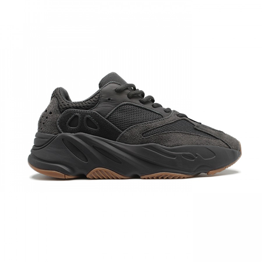 Yeezy 700 utility sales black on foot